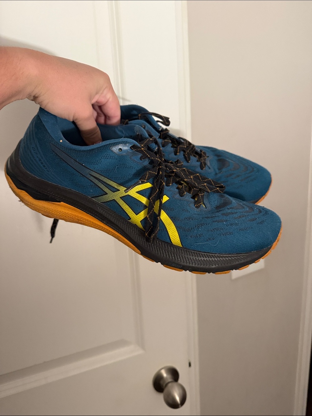 ASICS GT 2000 Men's Blue and Yellow Running Shoes Size 11